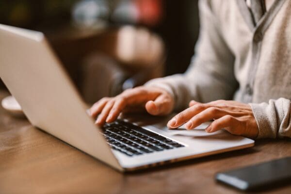 Developing cloud and workplace portfolio strategy assessments for Telefónica